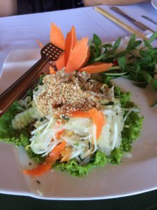 ハロン湾 クルーズ船での食事