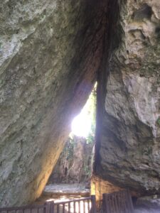 斎場御嶽(せいふぁうたき) 那覇市内から日帰り観光
